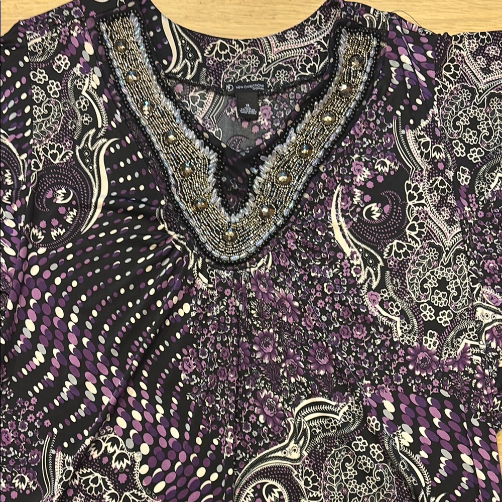 Chic Women's Purple Paisley Top